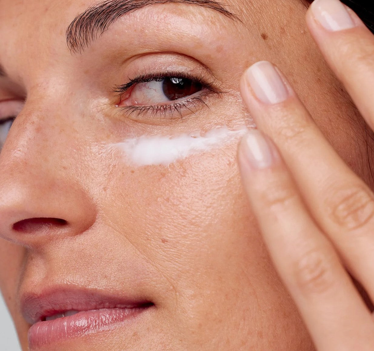 Clinique Repairwear Laser Focus Eye - Silmänympärysvoide